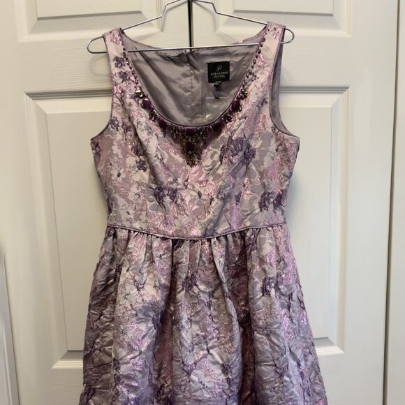 New without tags, Women's Adrianna Papell Bead Trimmed Party Dress.  Size 10 - Picture 1 of 6